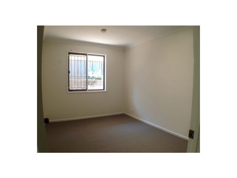 16 Andros Street, Chapel Hill QLD 4069