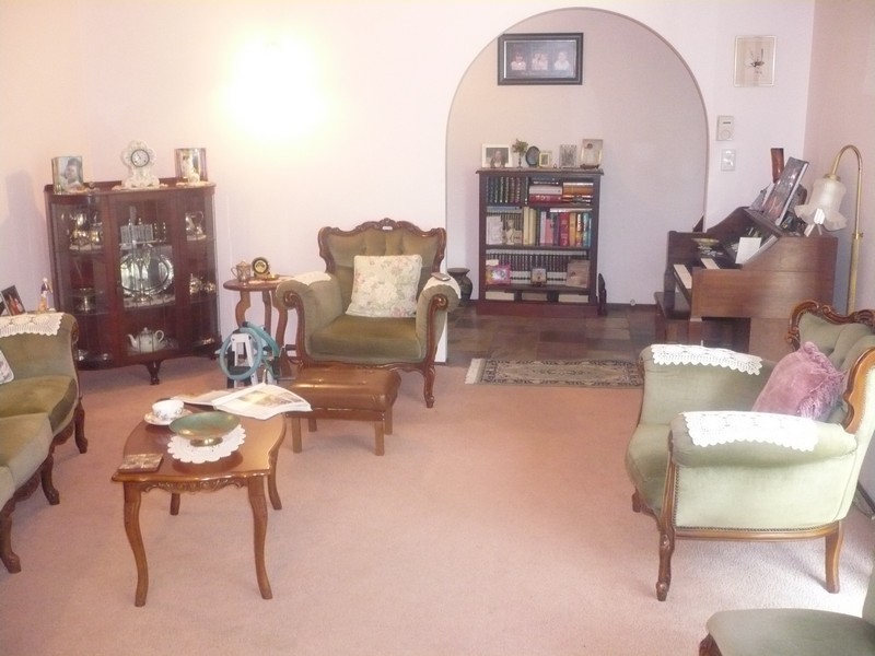 17 Crestwood Drive, Camira QLD 4300