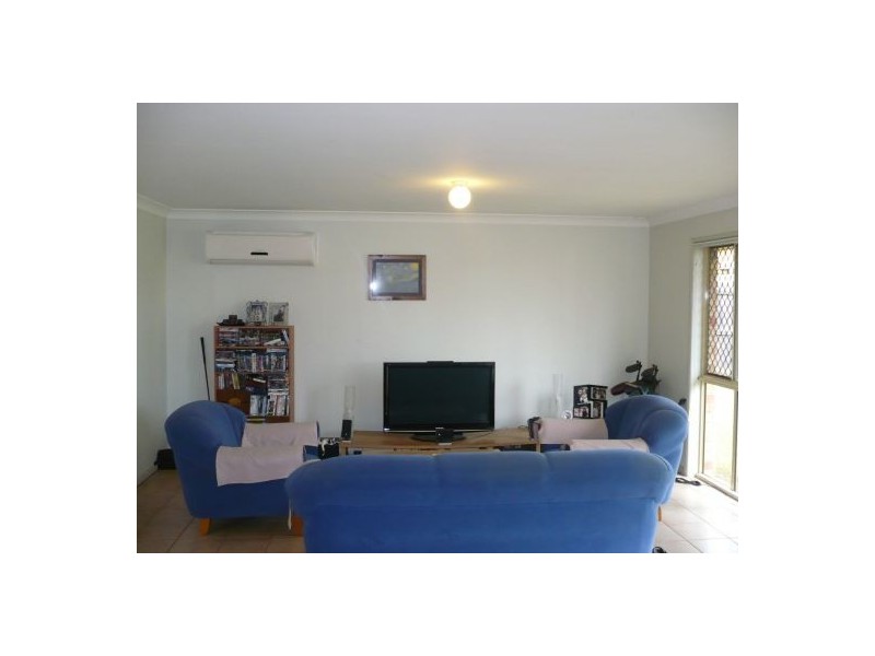 15 Chelsea Place, Forest Lake QLD 4078