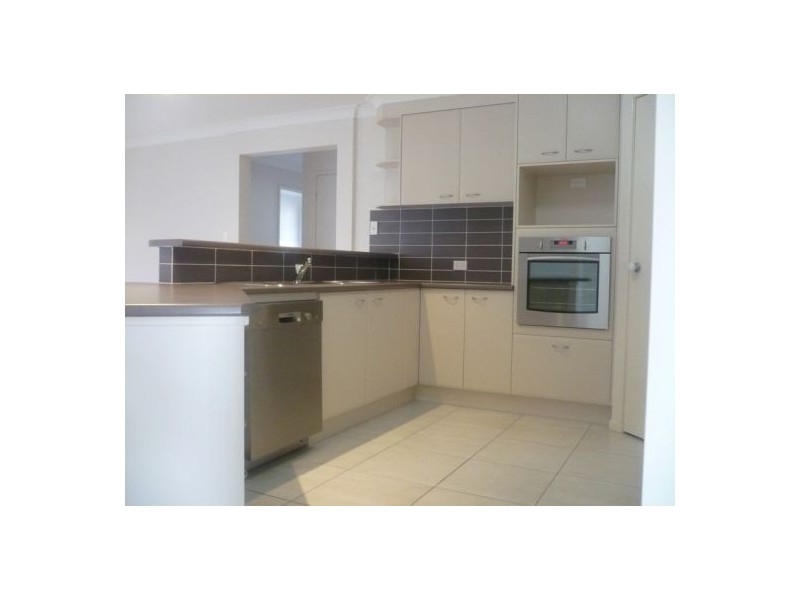 37 Aspen Street, Heathwood QLD 4110