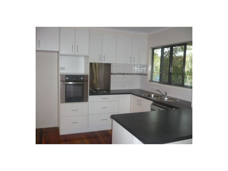 12 Troop St, Jamboree Heights QLD 4074