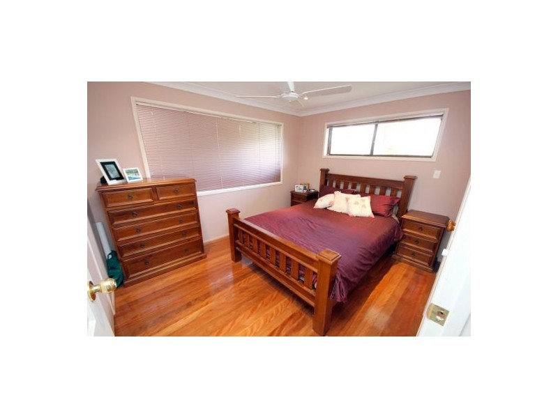 15 Colonsay Street, Middle Park QLD 4074