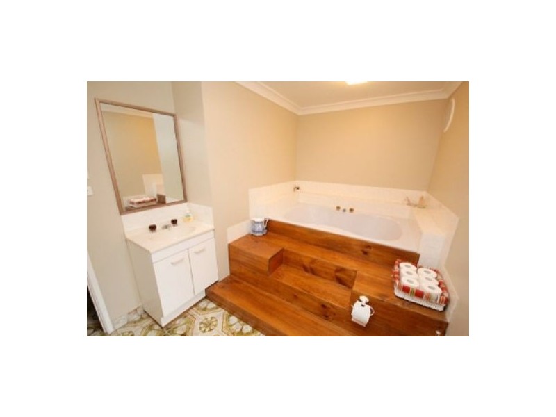 15 Colonsay Street, Middle Park QLD 4074