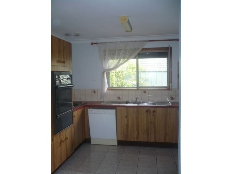 42 Langlo Street, Riverhills QLD 4074