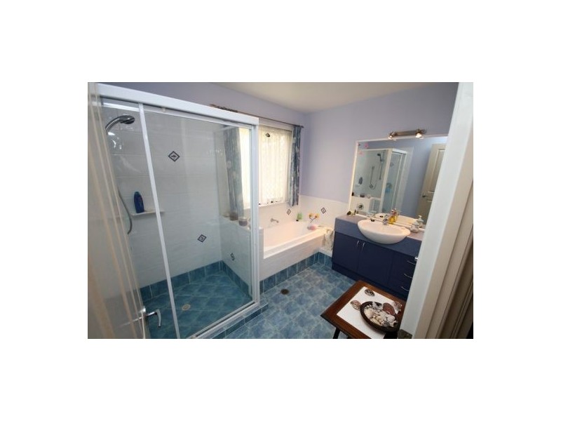 3 Kirribilli Crescent, Forest Lake QLD 4078