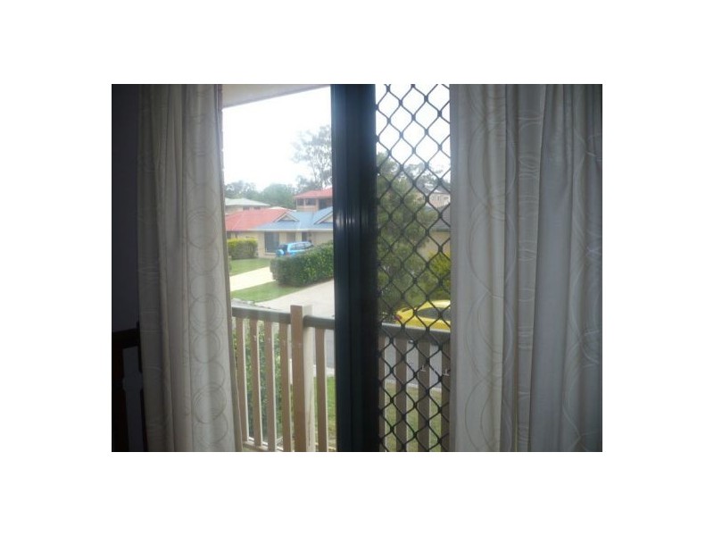 4 Selkirk Close, Oxley QLD 4075