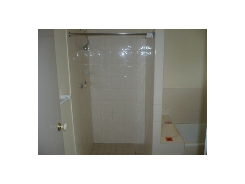 4 Reef Close, Jamboree Heights QLD 4074