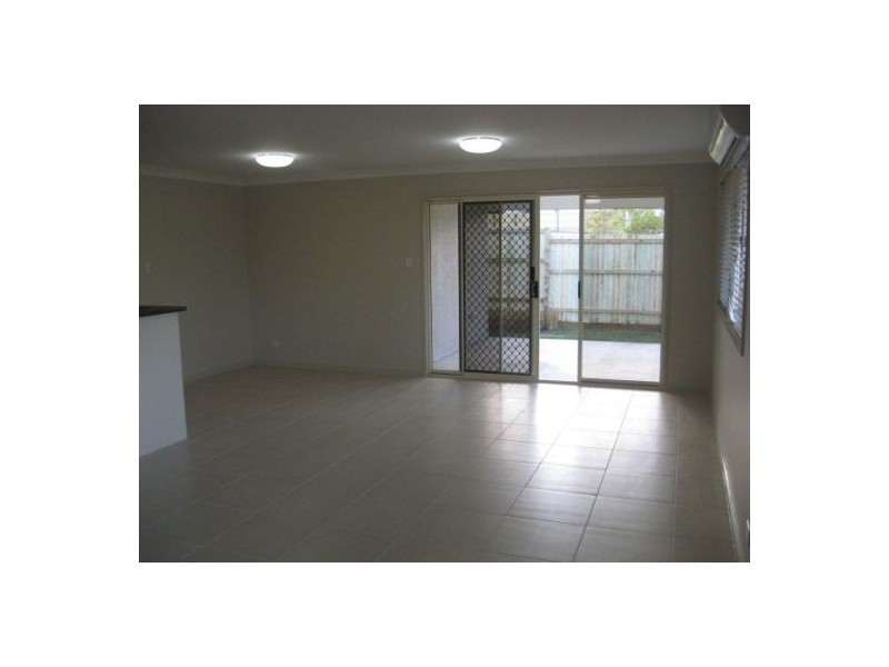 8 Rothburn Street, Doolandella QLD 4077