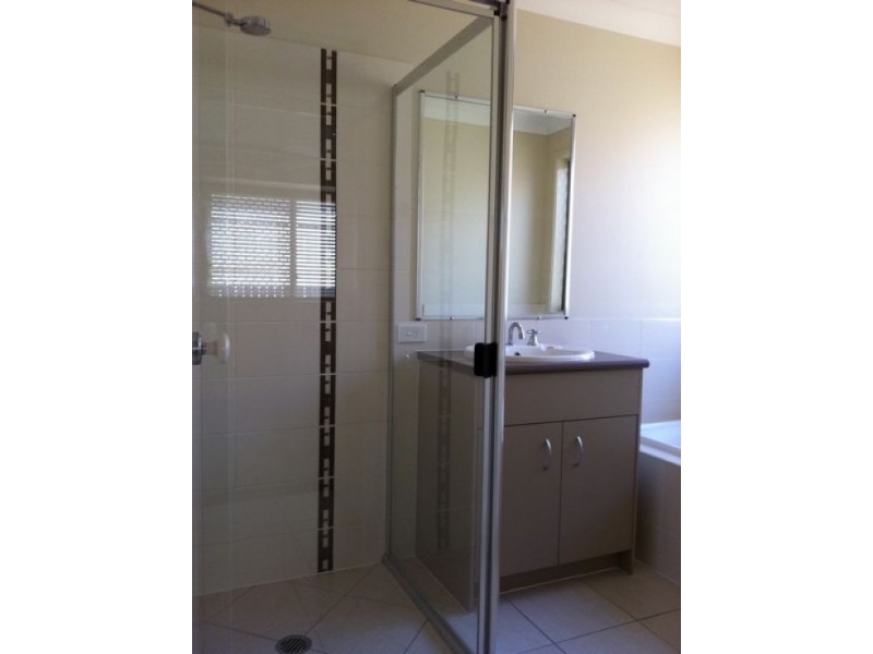 8 Rothburn Street, Doolandella QLD 4077