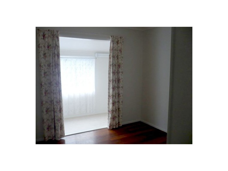 23 Cairns Rd, Camira QLD 4300