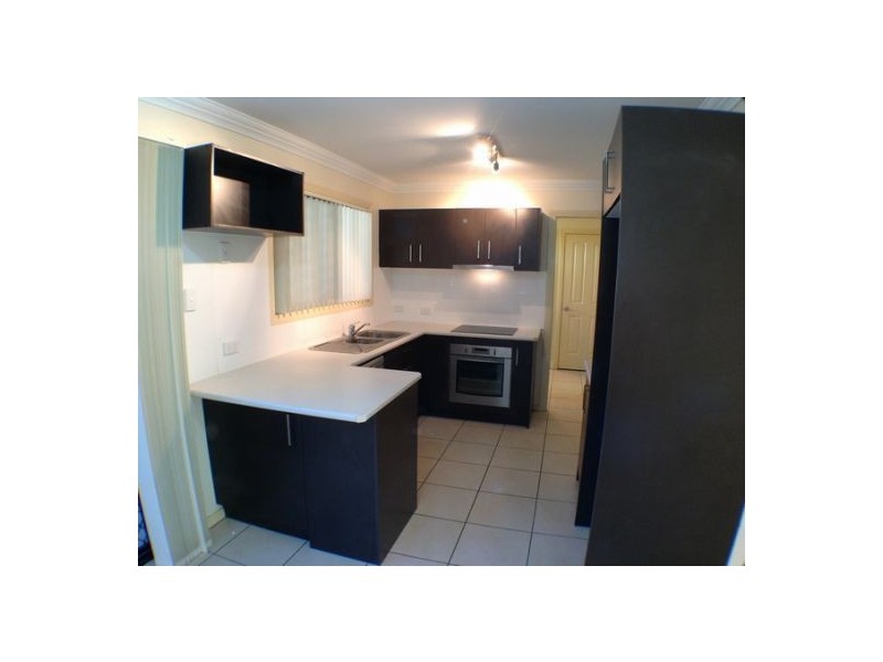 4/11 Juba Street, Riverhills QLD 4074