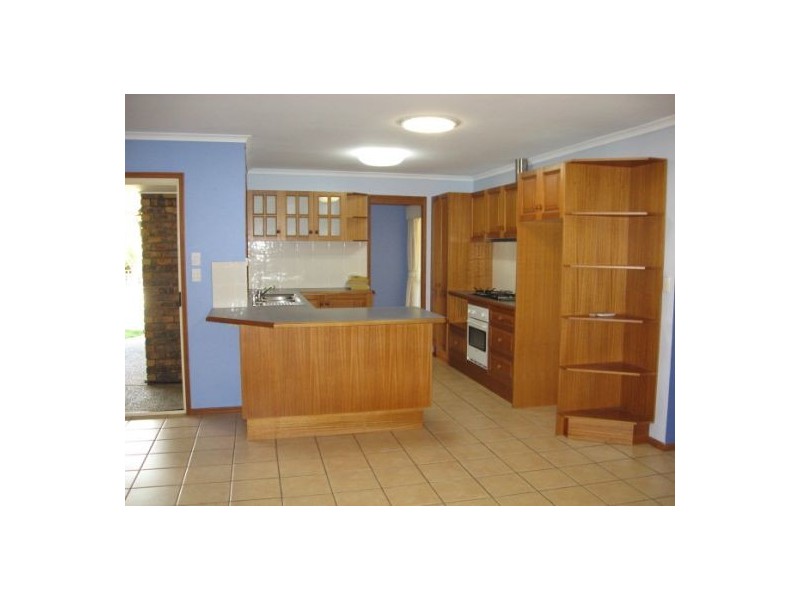 27 Flinders Crescent, Forest Lake QLD 4078