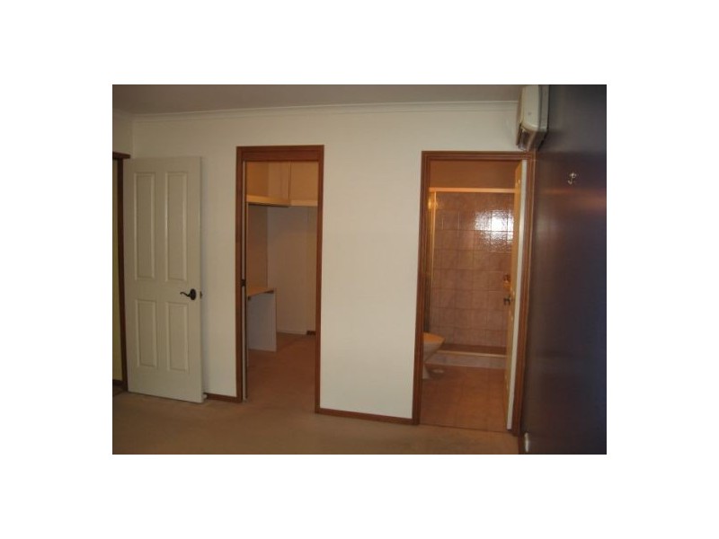 27 Flinders Crescent, Forest Lake QLD 4078