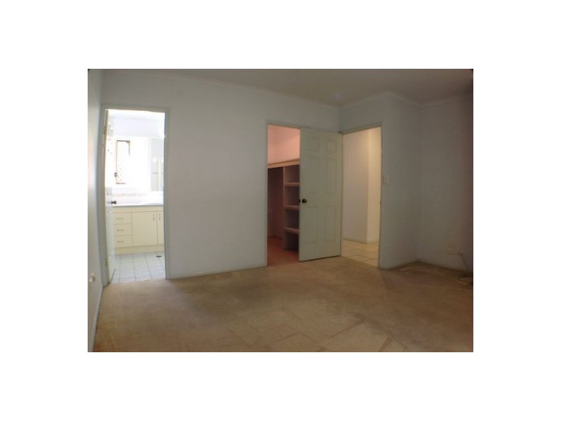 15 Leyburn Crescent, Forest Lake QLD 4078