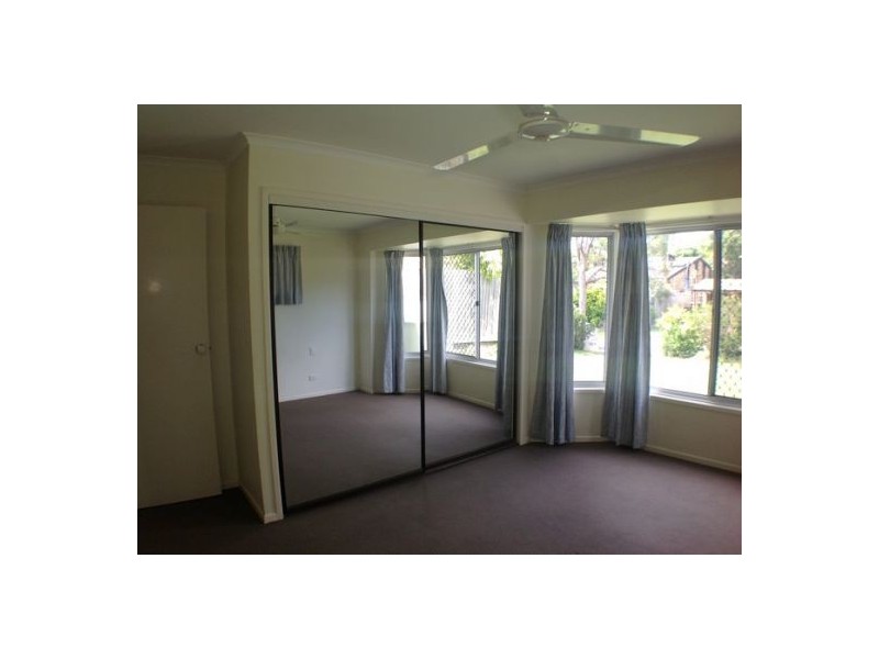 4 Galleon Street, Jamboree Heights QLD 4074