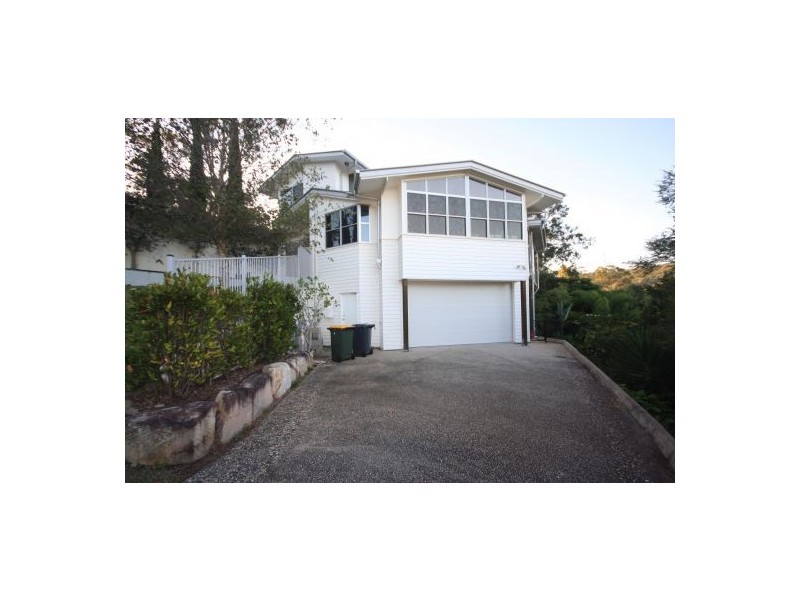 4 Kulki Place, Chapel Hill QLD 4069