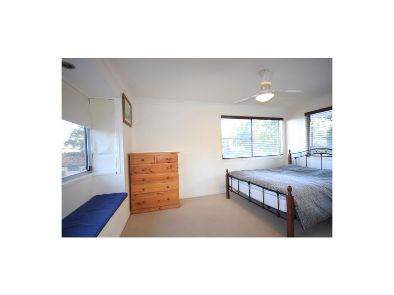 4 Kulki Place, Chapel Hill QLD 4069