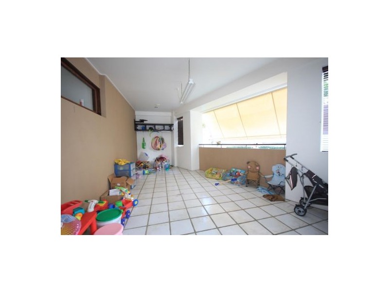 4 Kulki Place, Chapel Hill QLD 4069