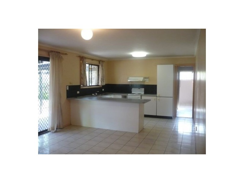 1 Radcliffe Street, Sinnamon Park QLD 4073