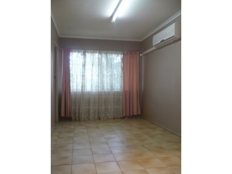 1 Radcliffe Street, Sinnamon Park QLD 4073