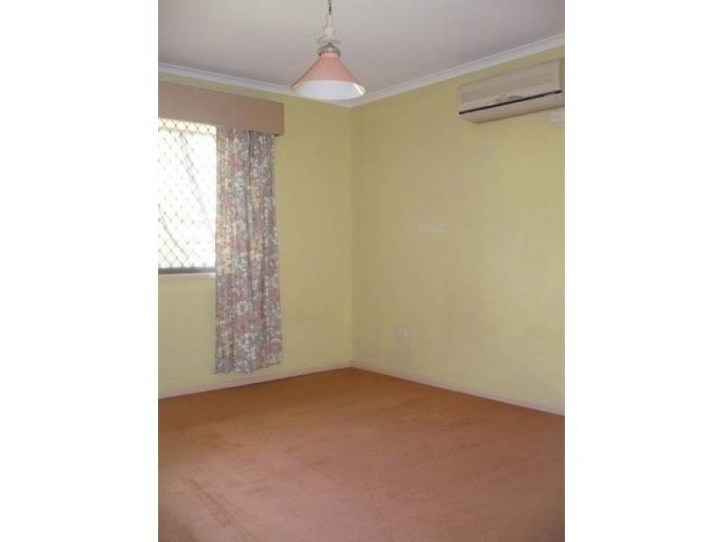 1 Radcliffe Street, Sinnamon Park QLD 4073
