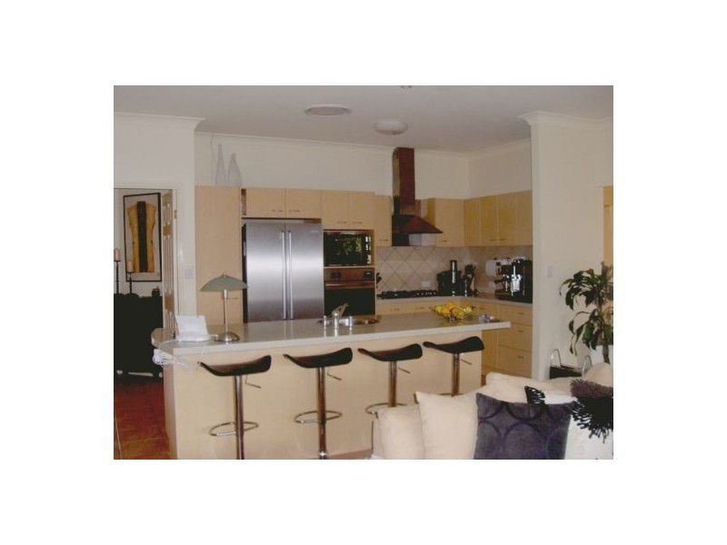 12 Lakeside Circuit, Sinnamon Park QLD 4073