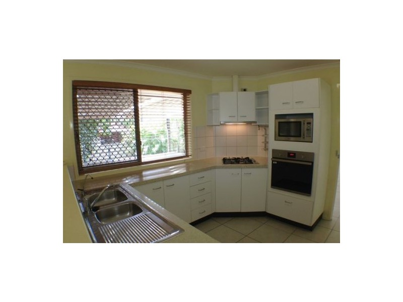 12 Avondale Road, Sinnamon Park QLD 4073