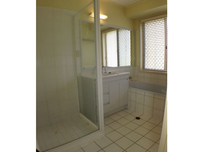 12 Avondale Road, Sinnamon Park QLD 4073