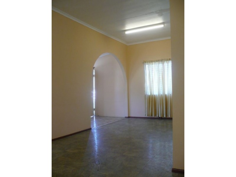 123 Railway Parade, Darra QLD 4076