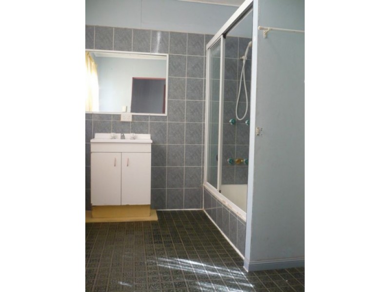 123 Railway Parade, Darra QLD 4076