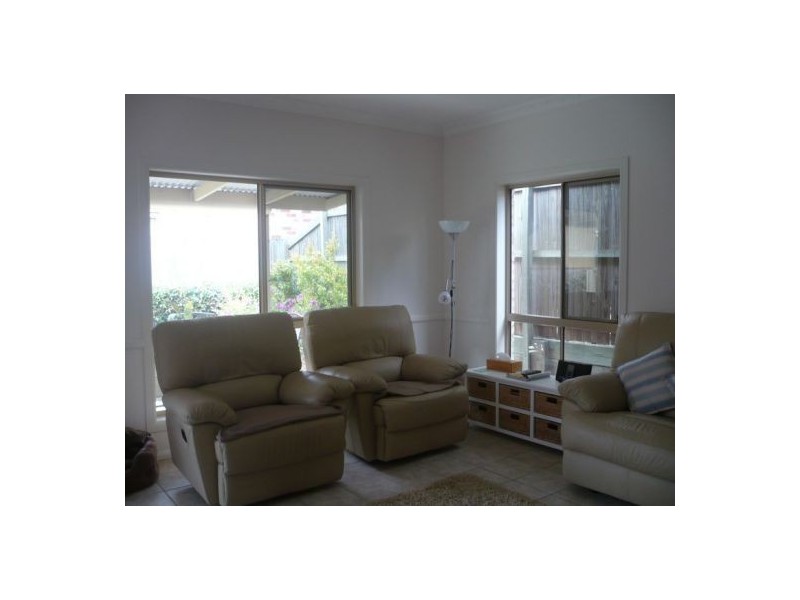 4 Goldeneye Pl, Forest Lake QLD 4078