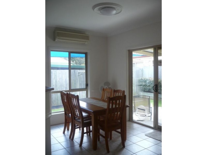 4 Goldeneye Pl, Forest Lake QLD 4078