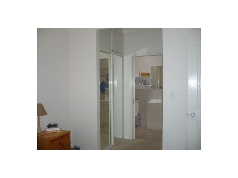 4 Goldeneye Pl, Forest Lake QLD 4078