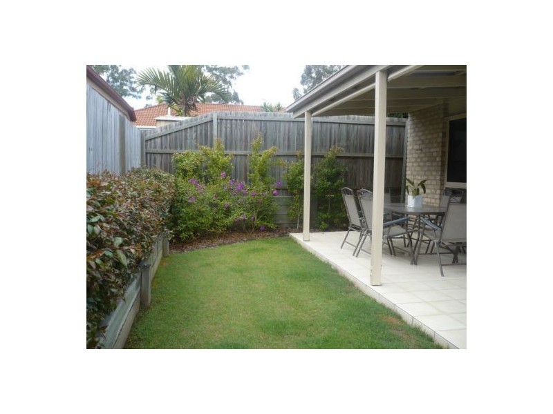 4 Goldeneye Pl, Forest Lake QLD 4078