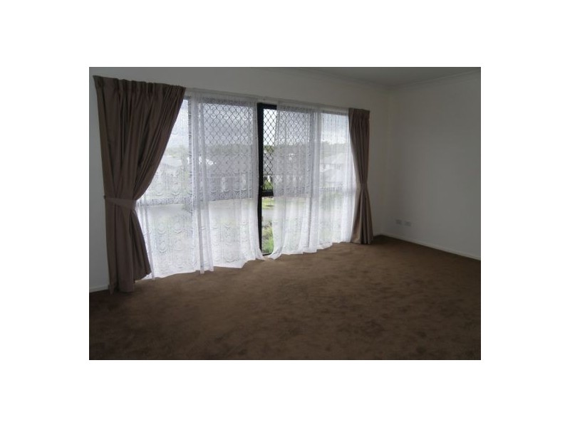 69 Edenbrooke Drive, Sinnamon Park QLD 4073