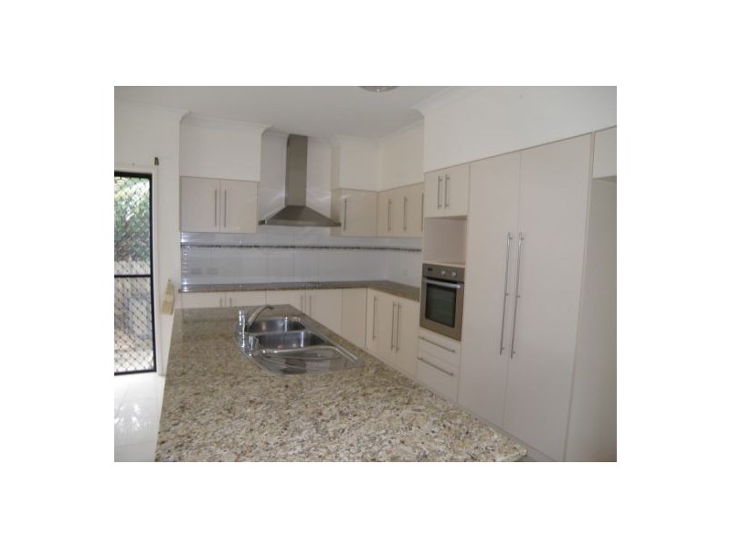 69 Edenbrooke Drive, Sinnamon Park QLD 4073