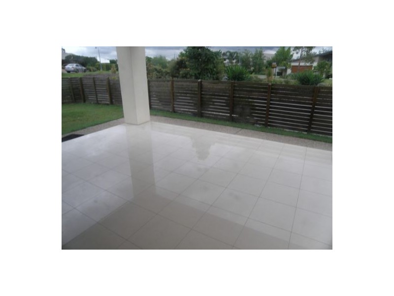 69 Edenbrooke Drive, Sinnamon Park QLD 4073