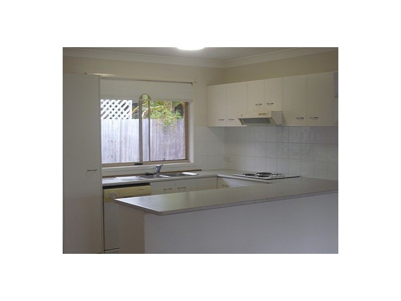 16 Derwent Place, Riverhills QLD 4074