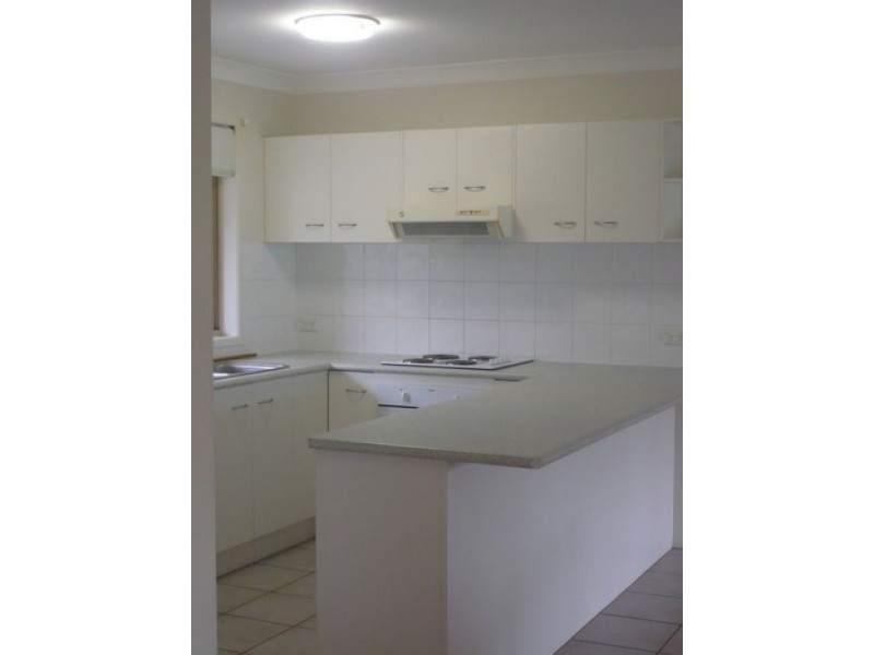 16 Derwent Place, Riverhills QLD 4074