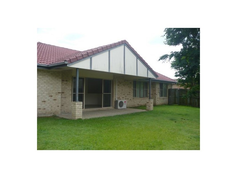 16 Derwent Place, Riverhills QLD 4074