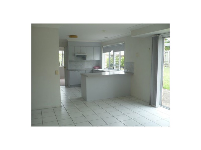 33 Apanie Street, Middle Park QLD 4074