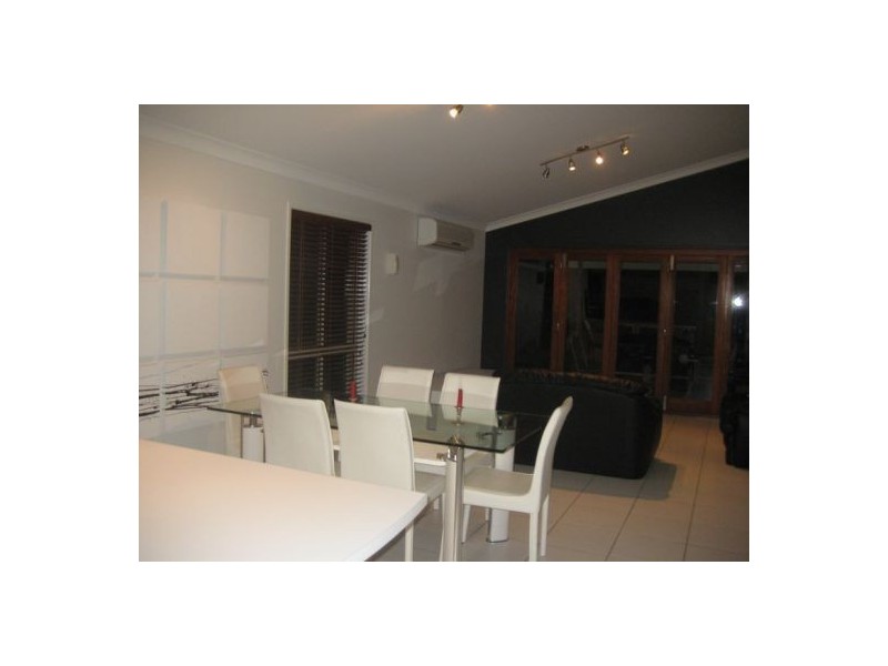 28 Jezabel Drive, Springfield Lakes QLD 4300