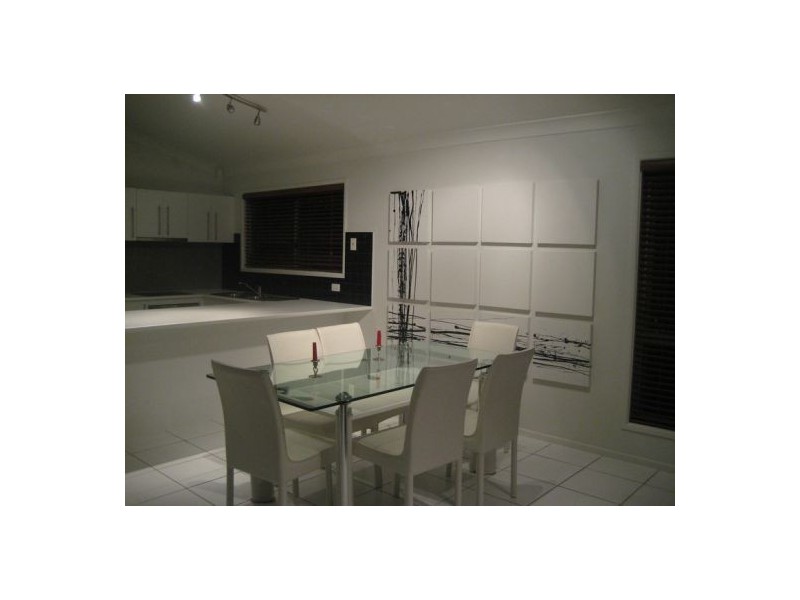 28 Jezabel Drive, Springfield Lakes QLD 4300