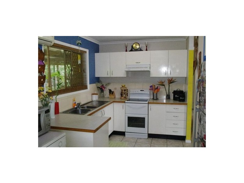 1 Vanessa Court, Camira QLD 4300