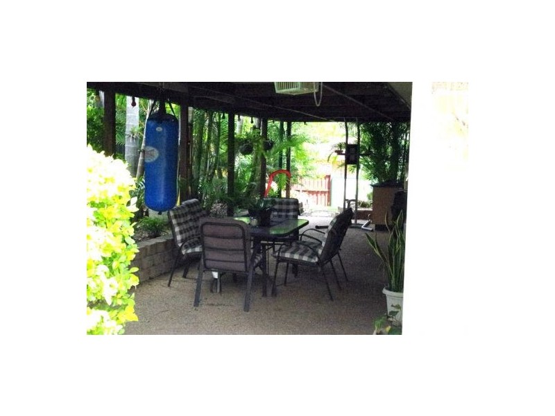 1 Vanessa Court, Camira QLD 4300