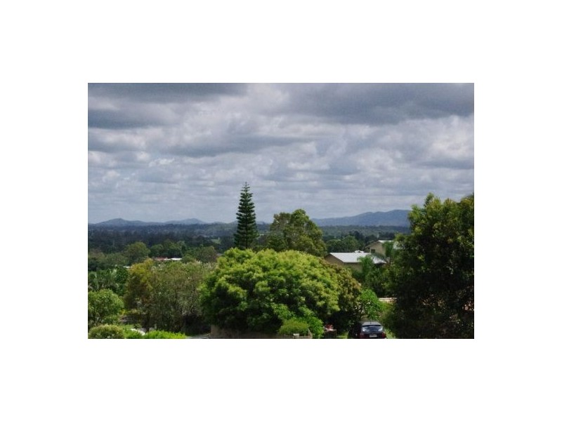 1 Vanessa Court, Camira QLD 4300