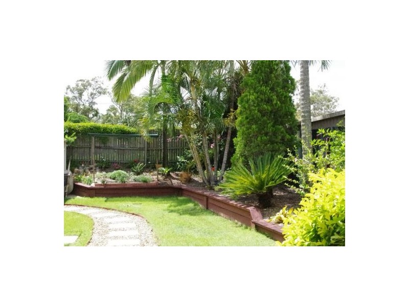 1 Vanessa Court, Camira QLD 4300