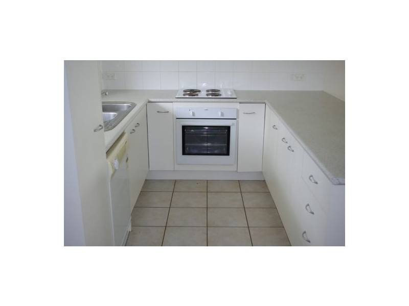 16 Derwent Place, Riverhills QLD 4074