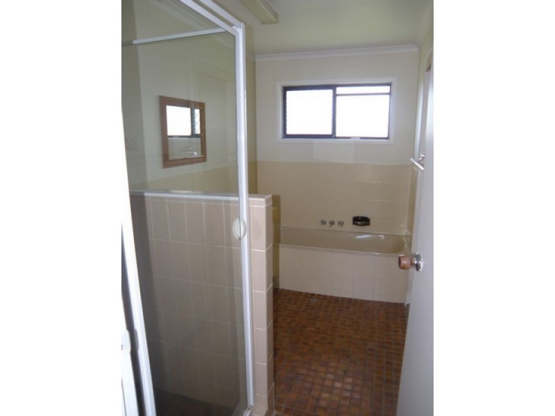 9 Athos Street, Riverhills QLD 4074