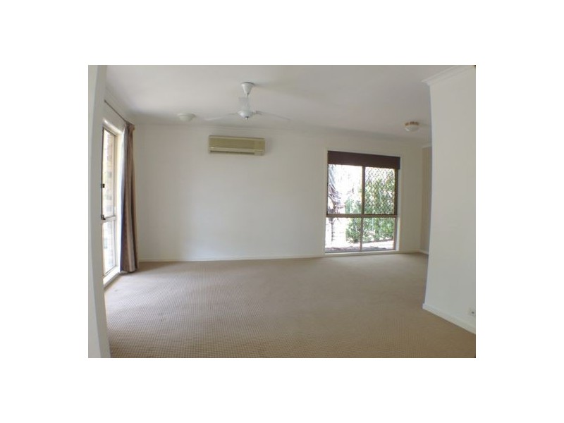 9 Rosemount Street, Sinnamon Park QLD 4073